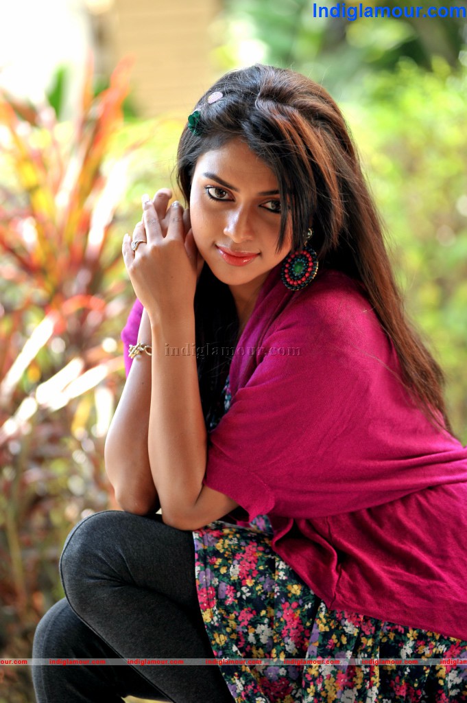 Amala Paul Actress hd photo