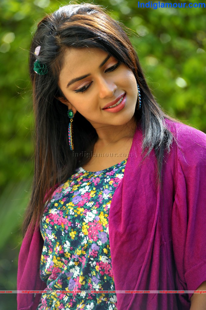 Amala Paul Actress hd photo