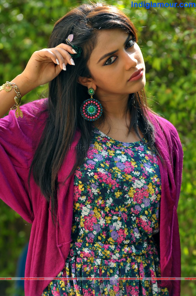 Amala Paul Actress hd photo