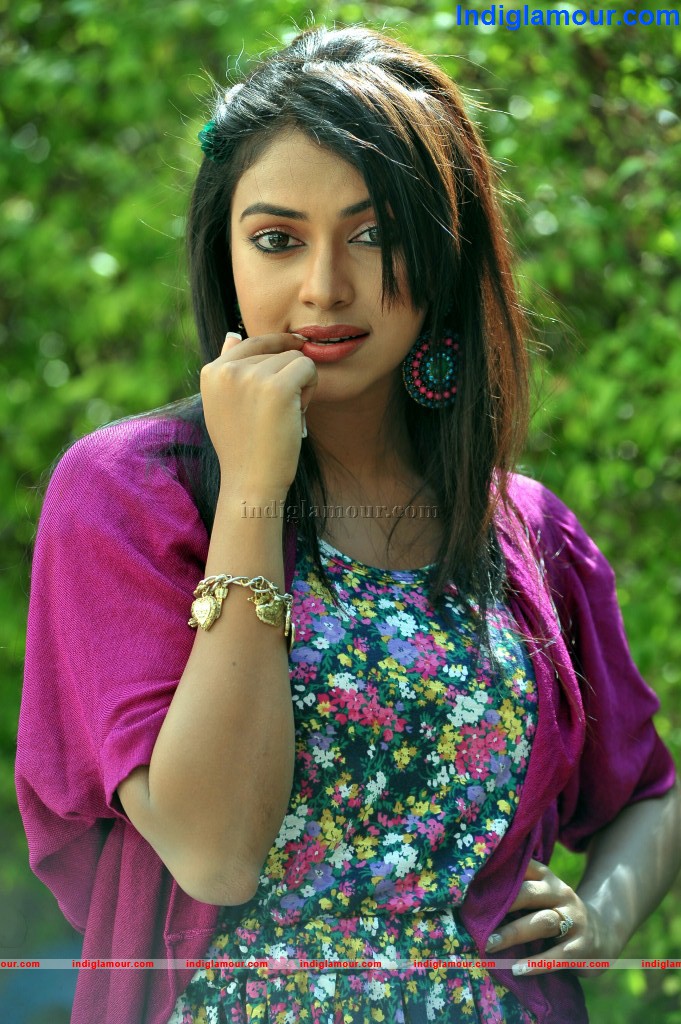 Amala Paul Actress hd photo