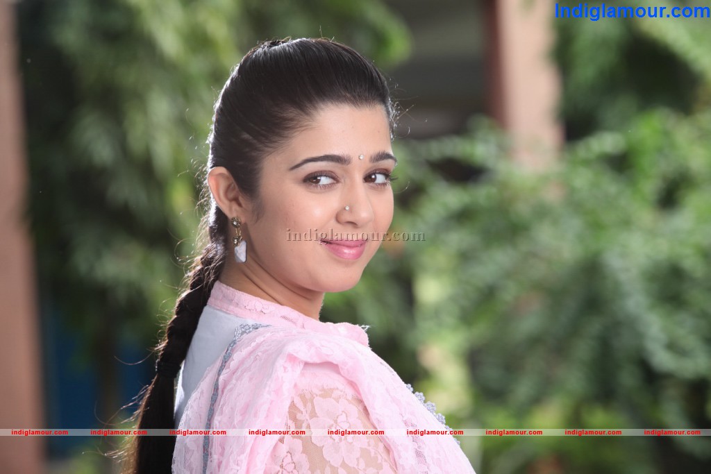 Charmi Actress hd photo