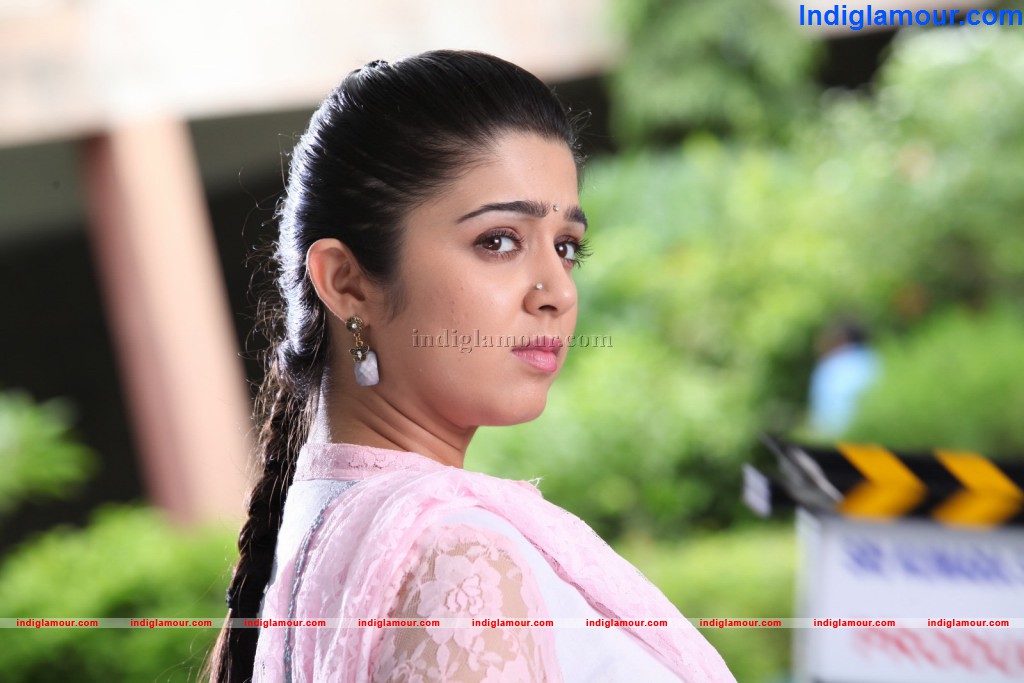 Charmi Actress hd photo