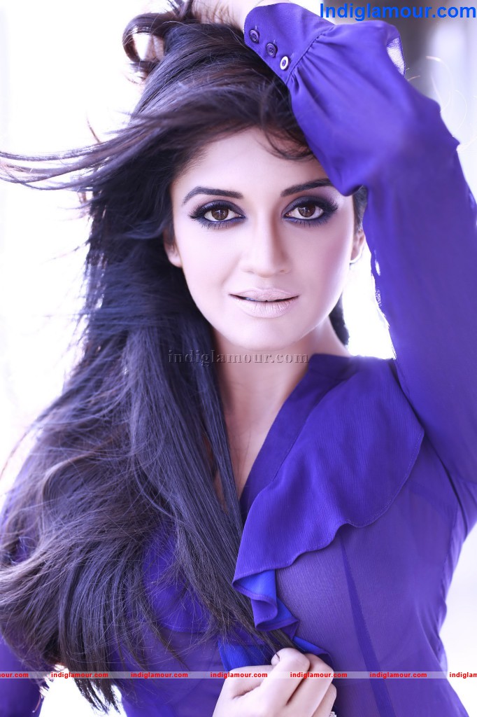 Vimala Raman Actress hd photo