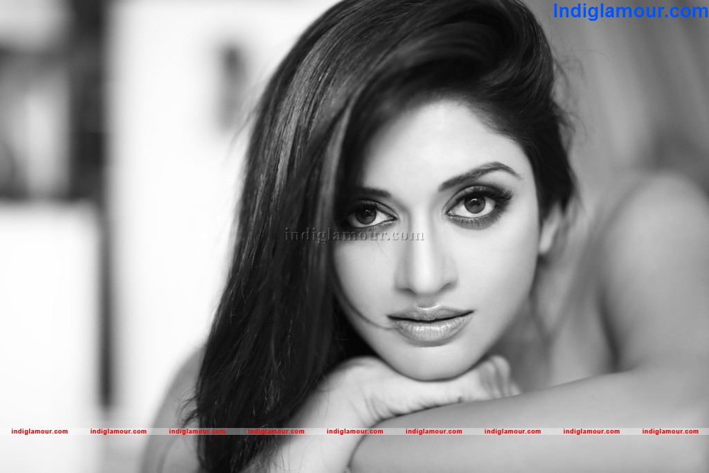 Vimala Raman Actress hd photo