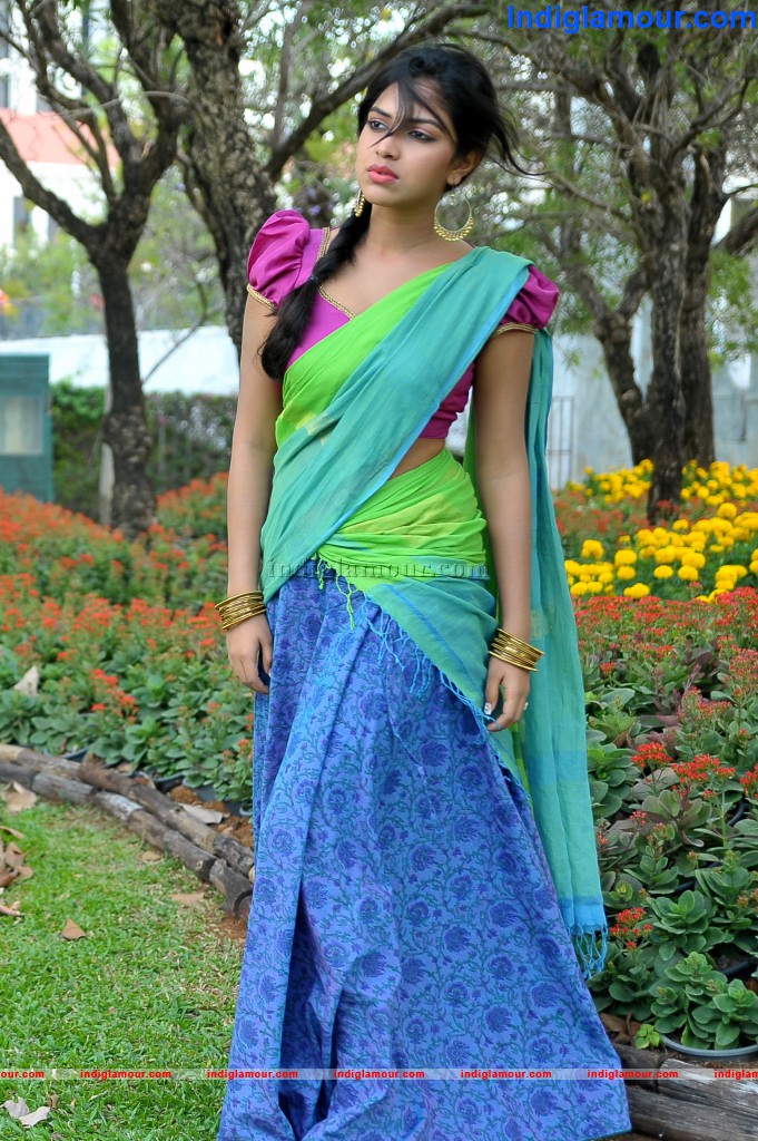 Amala Paul Actress hd photo