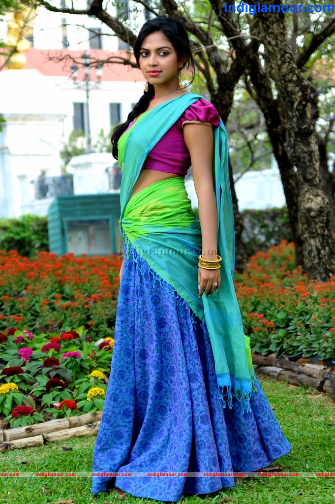 Amala Paul Actress hd photo