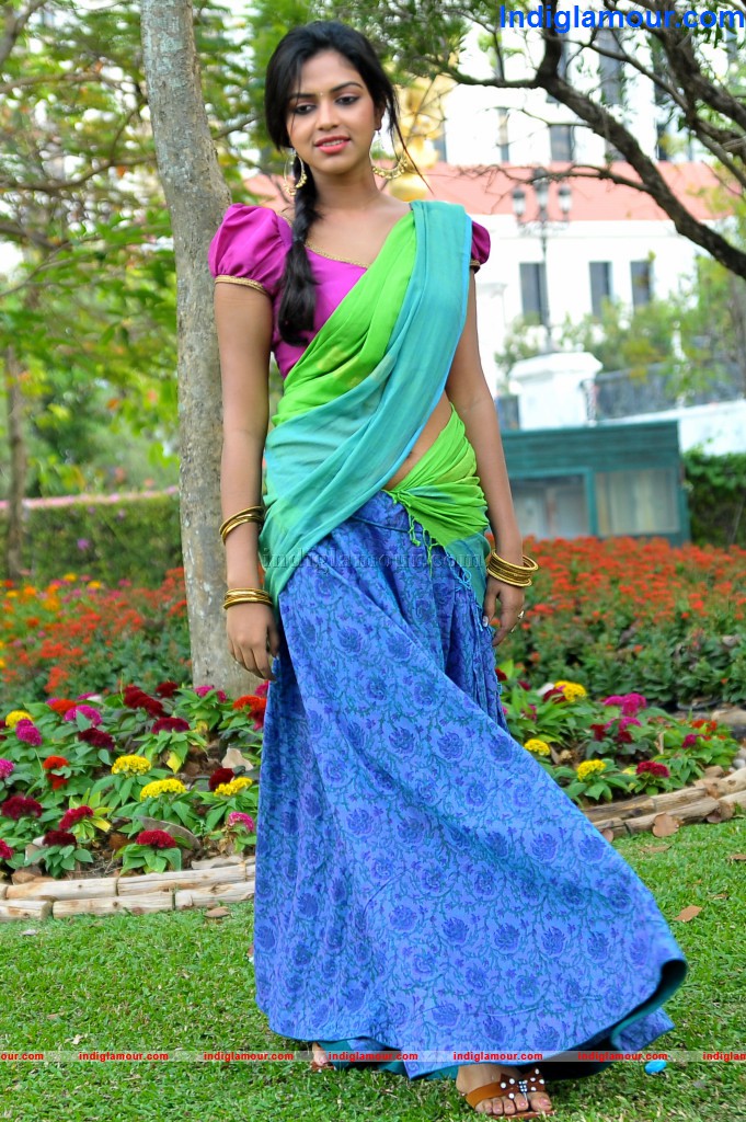 Amala Paul Actress hd photo