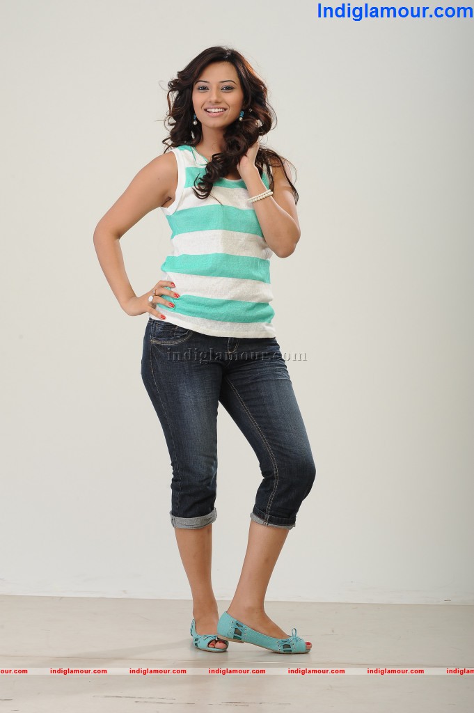 Isha Chawla Actress hd photo