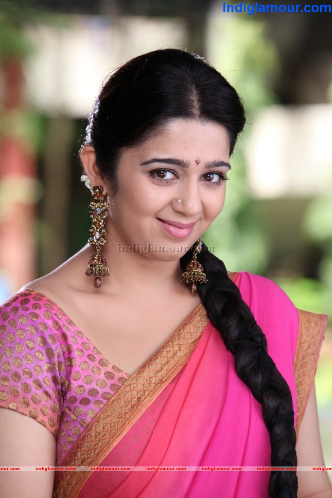 Charmi Actress hd photo