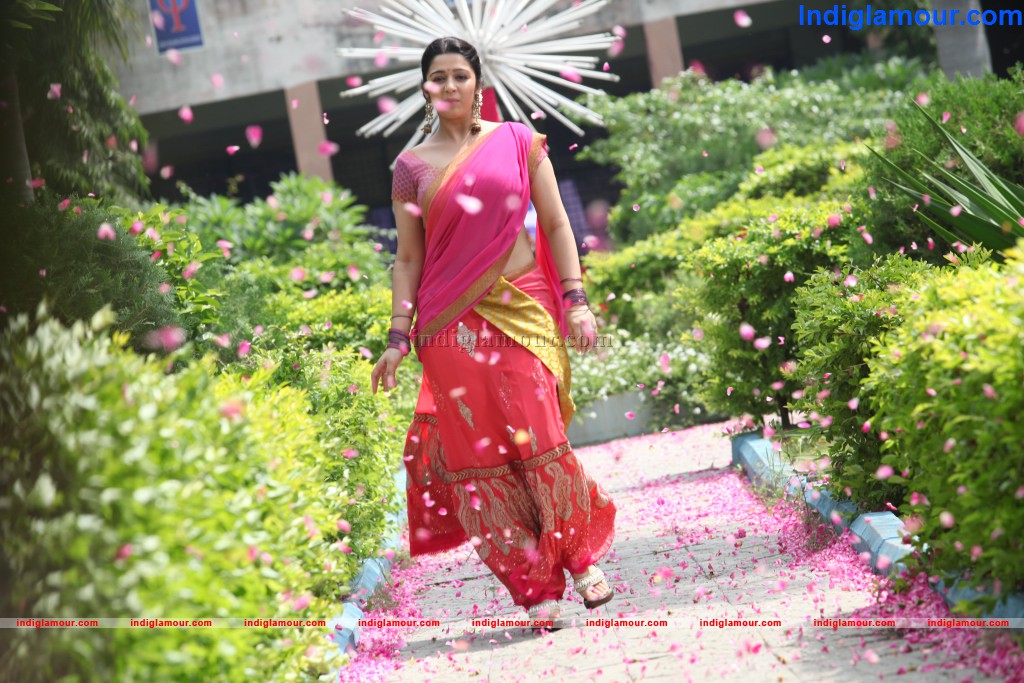 Charmi Actress hd photo