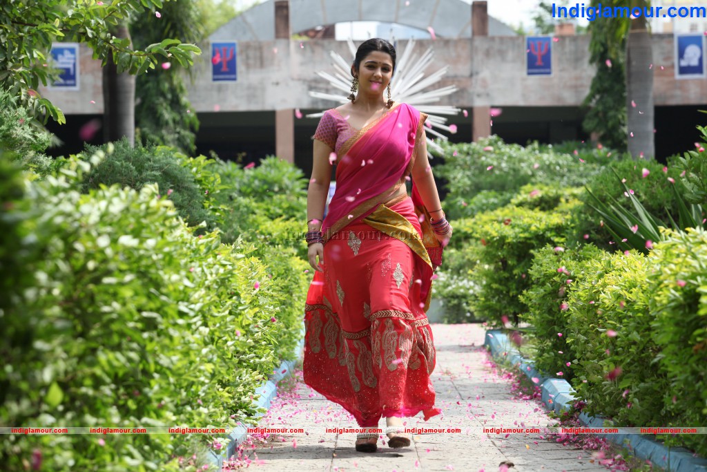Charmi Actress hd photo