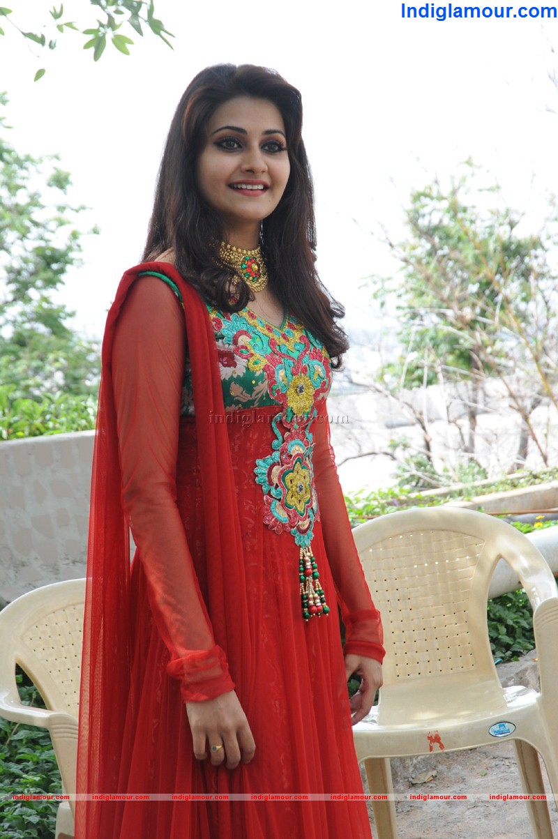 Mano Chitra Actress hd photo