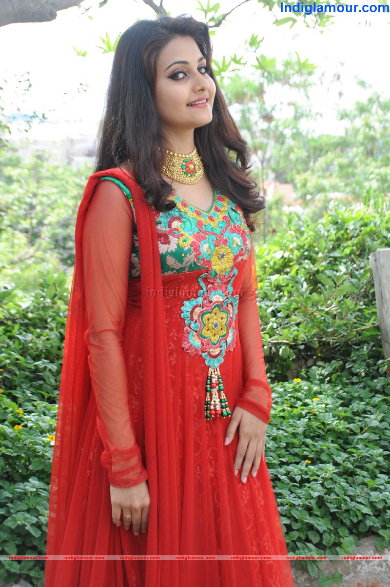 Mano Chitra Actress hd photo