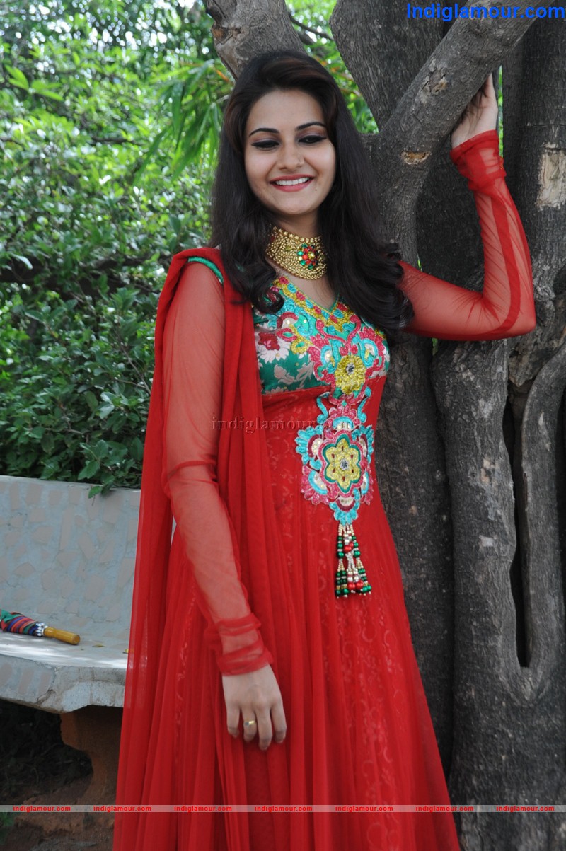 Mano Chitra Actress hd photo