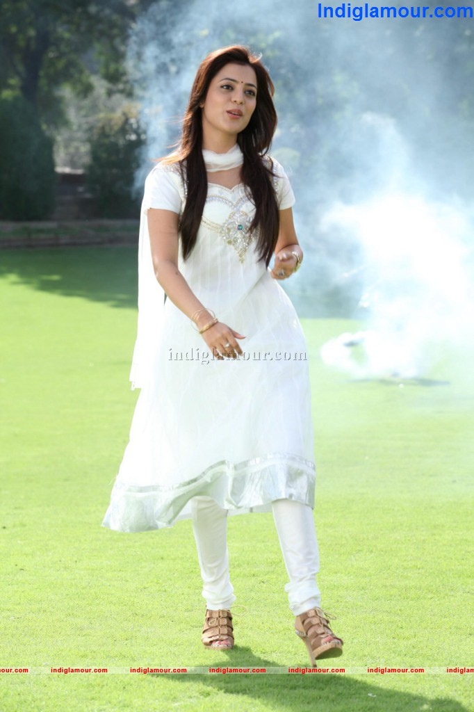 Nisha Aggarwal Actress hd photo