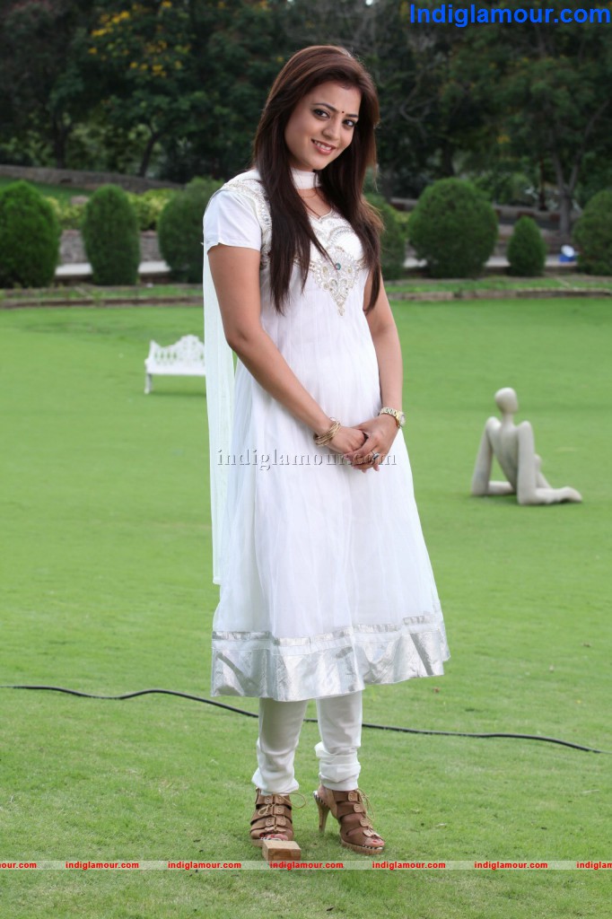 Nisha Aggarwal Actress hd photo