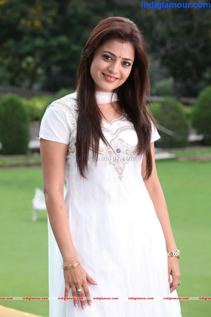 Nisha Aggarwal Actress hd photo