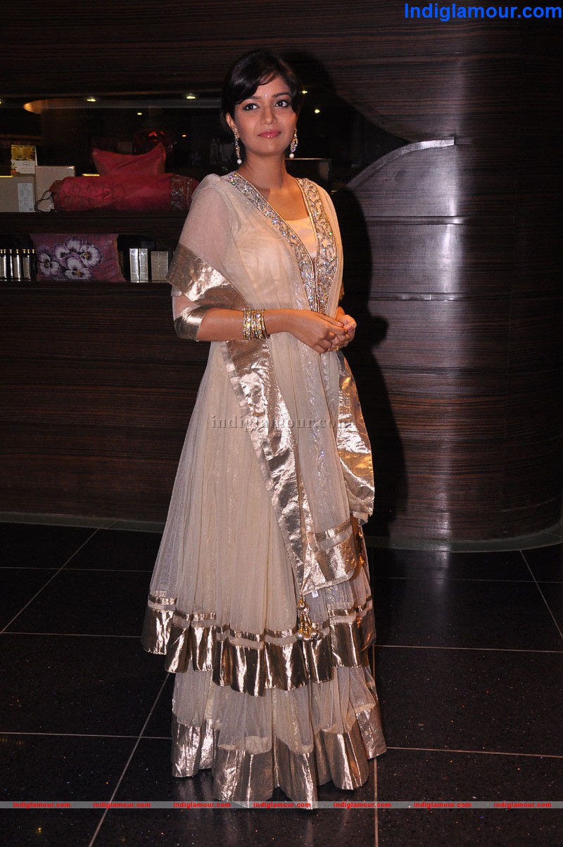 Swathy Actress hd photo