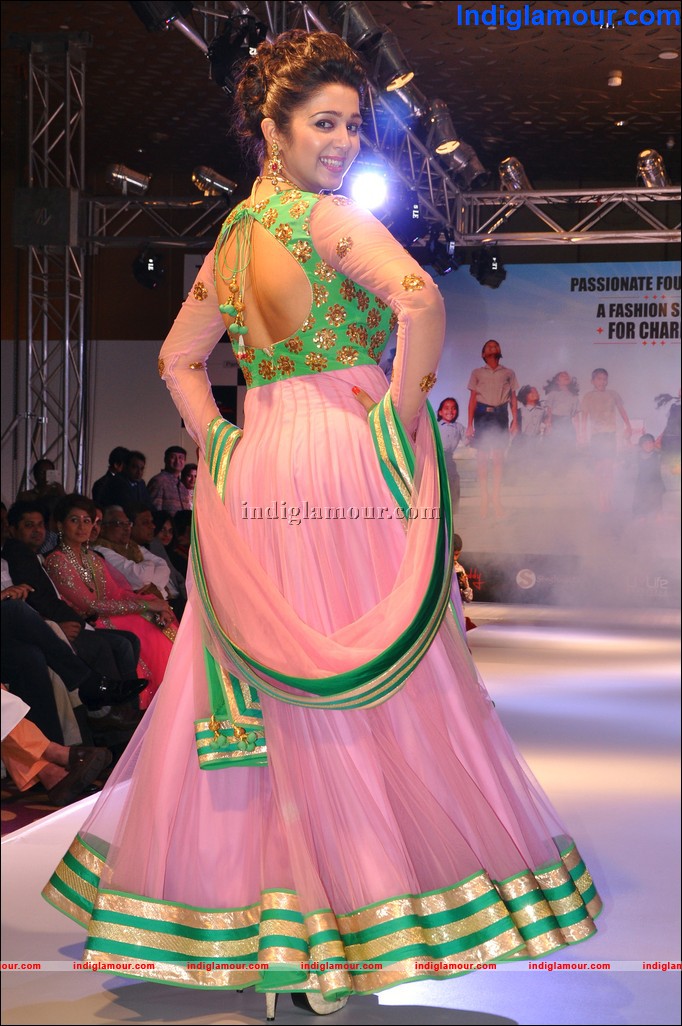 Charmi Actress hd photo