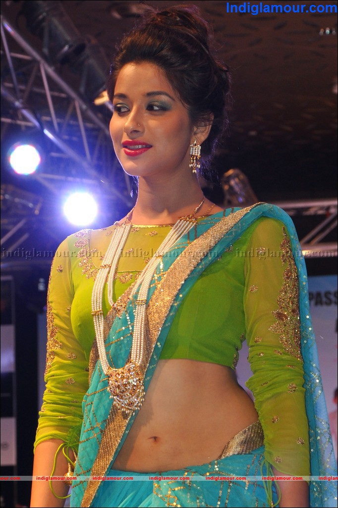 Madhurima Actress hd photo