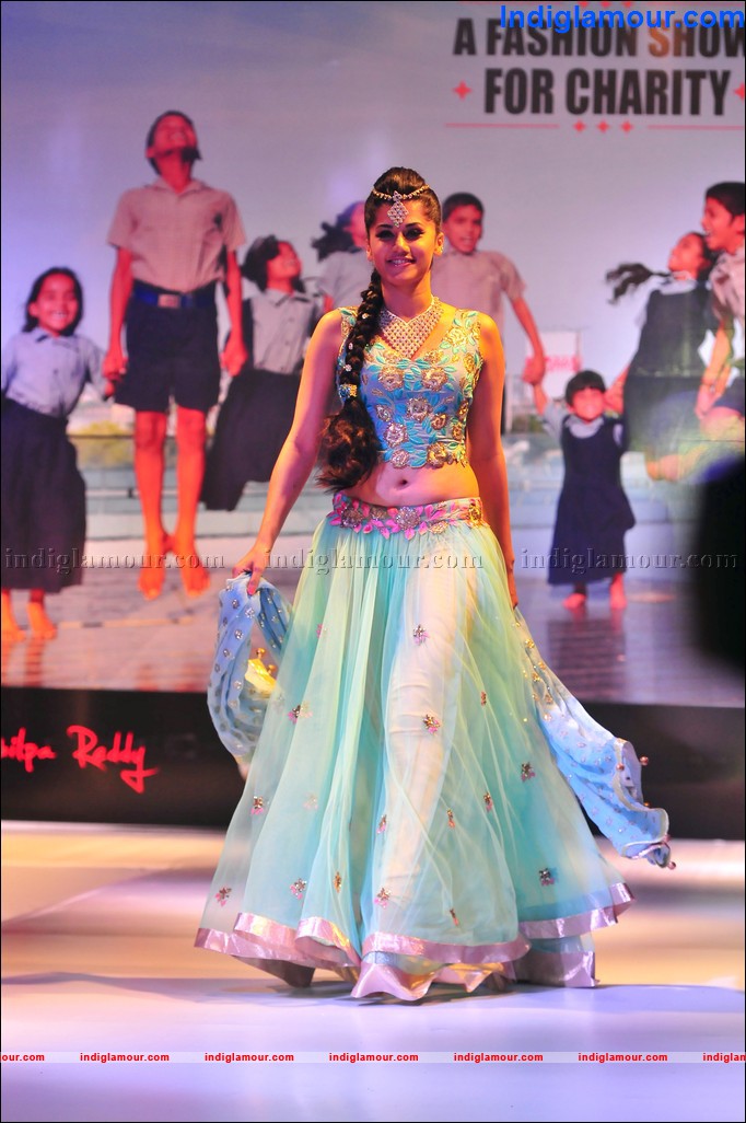 Tapsee Actress hd photo