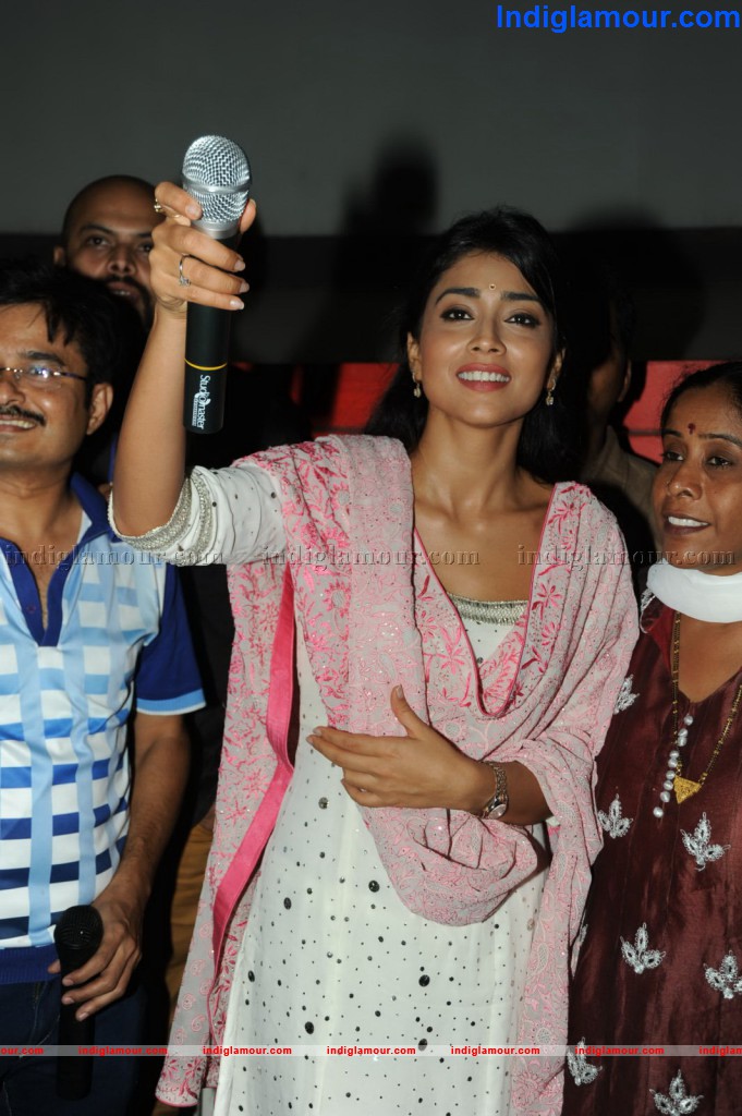 Shriya Saran Actress hd photo