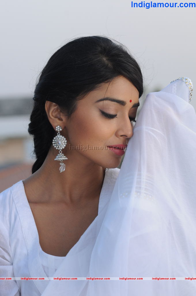 Shriya Saran Actress hd photo