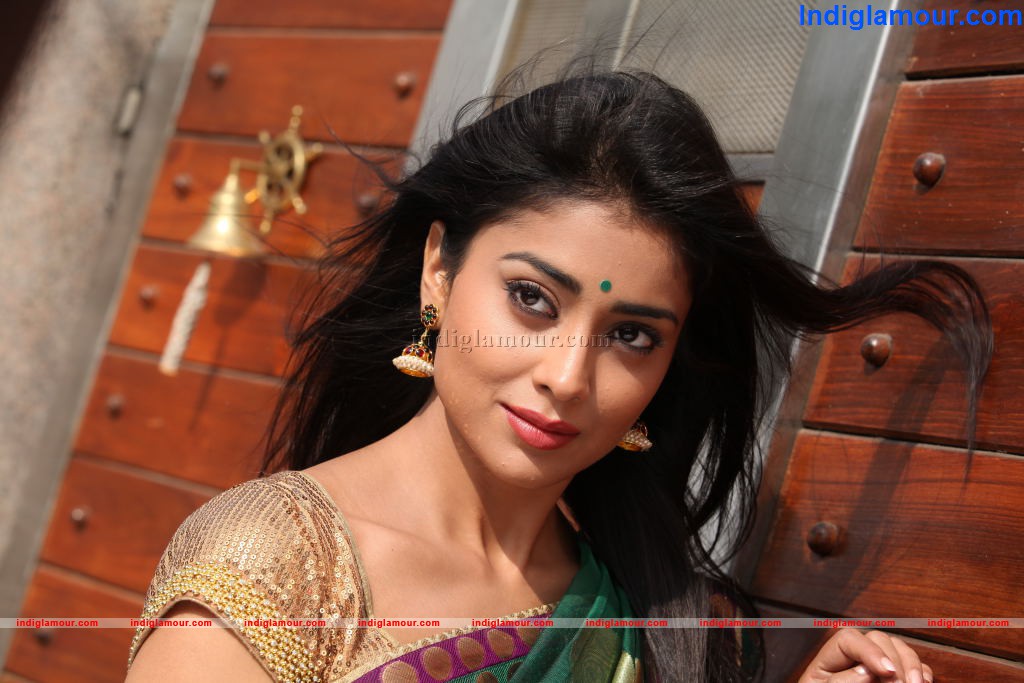 Shriya Saran Actress hd photo