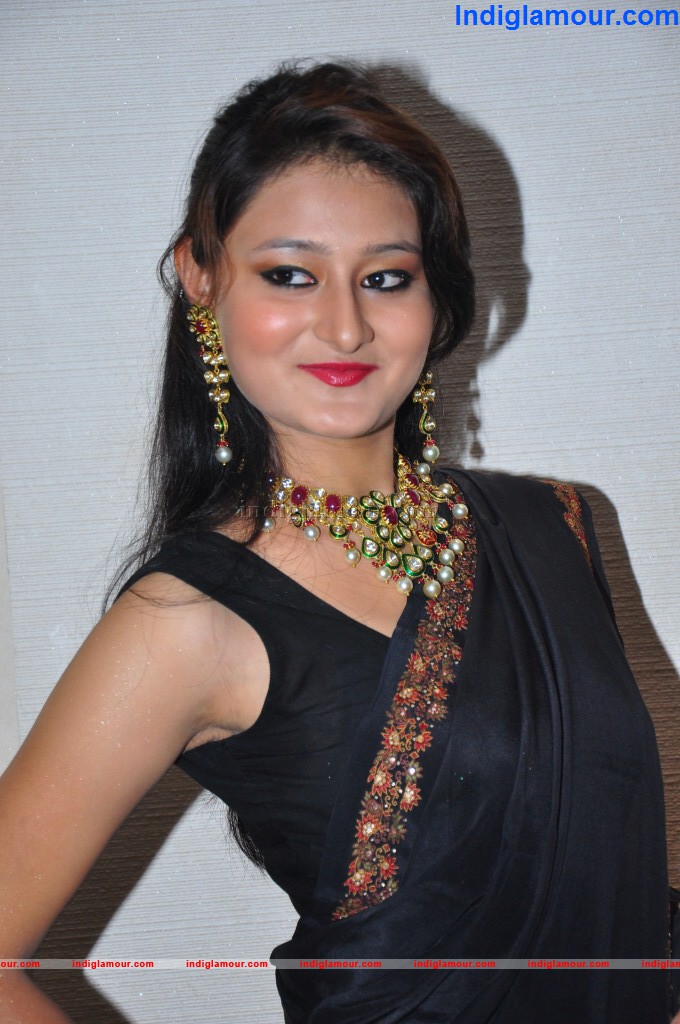 Niloufer Actress hd photo