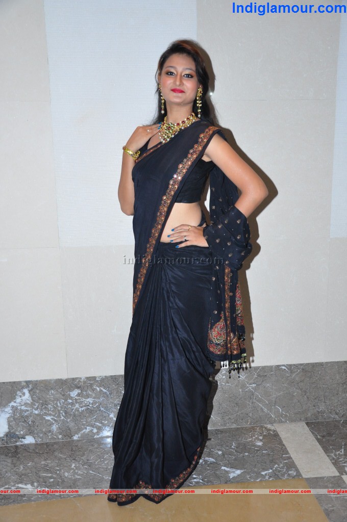 Niloufer Actress hd photo