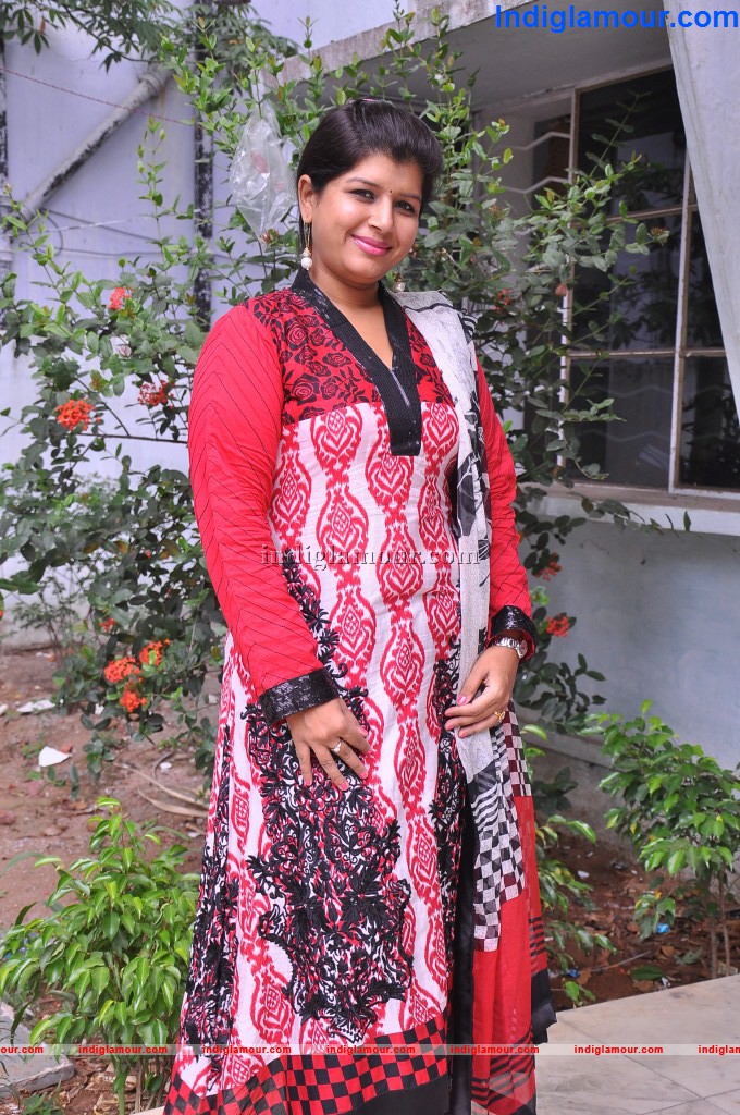 Nikitha Reddy Actress hd photo