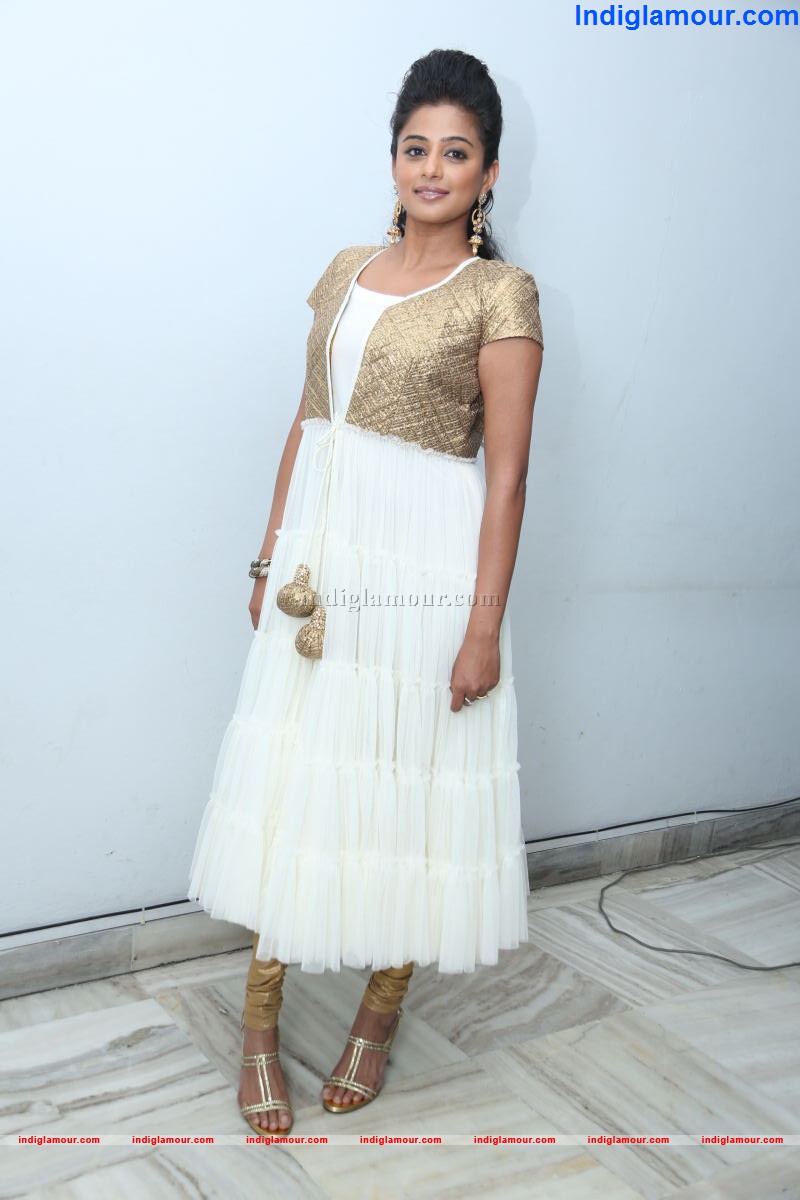 Priyamani Actress hd photo