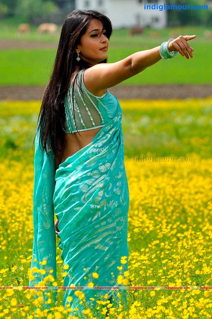Anushka Actress hd photo