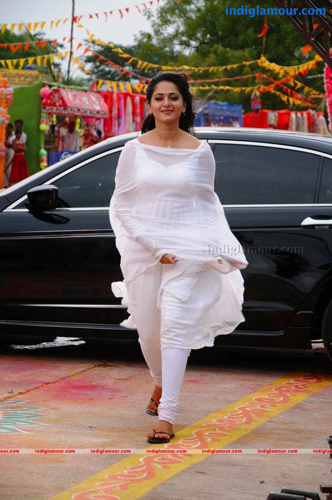 Anushka Actress hd photo