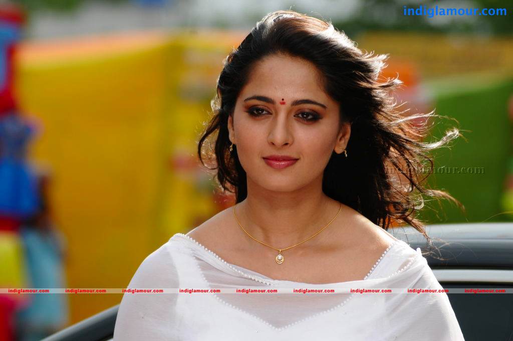 Anushka Actress hd photo