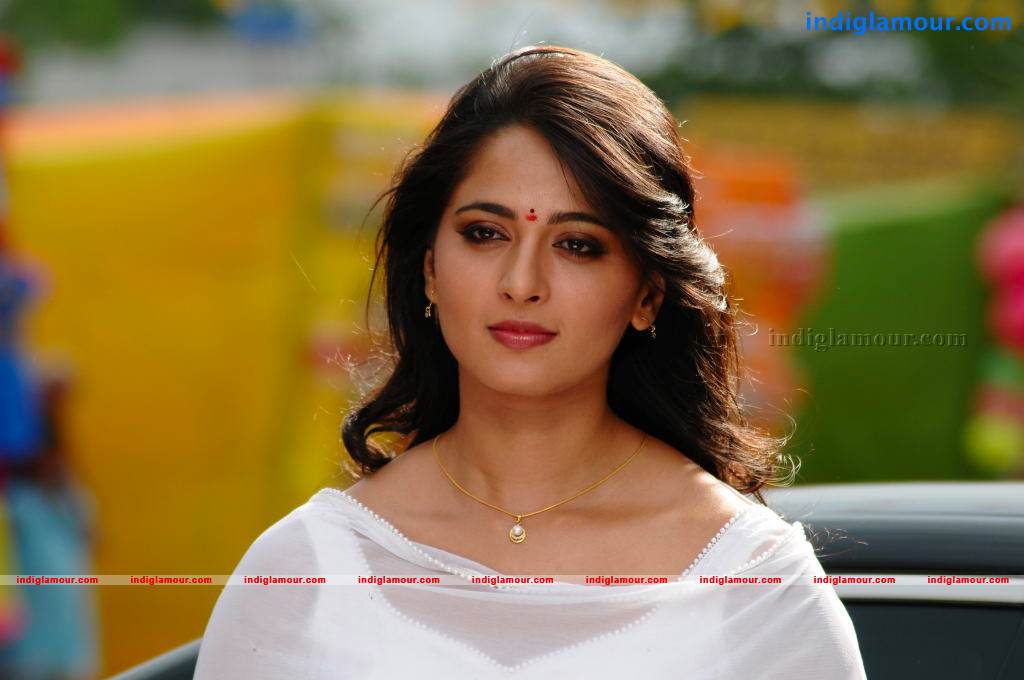 Anushka Actress hd photo