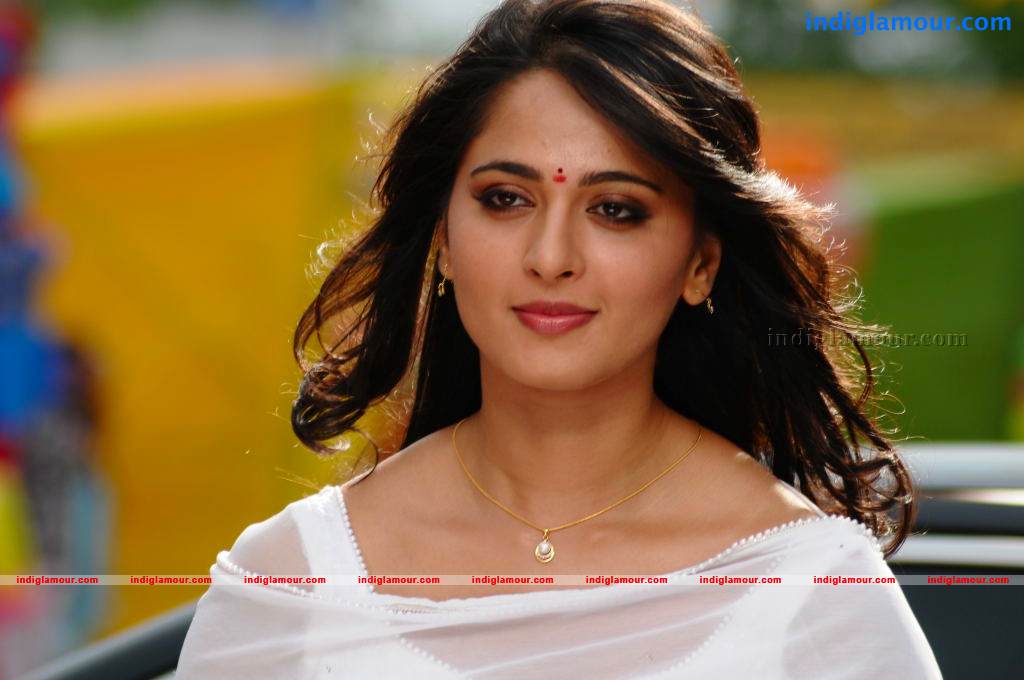 Anushka Actress hd photo