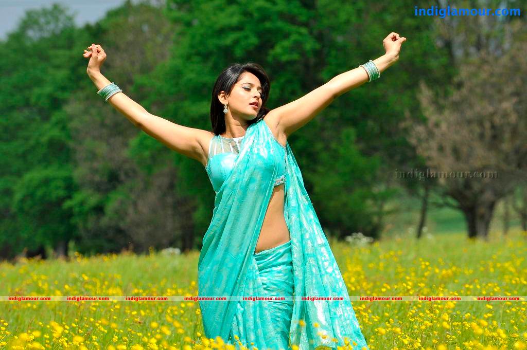 Anushka Actress hd photo