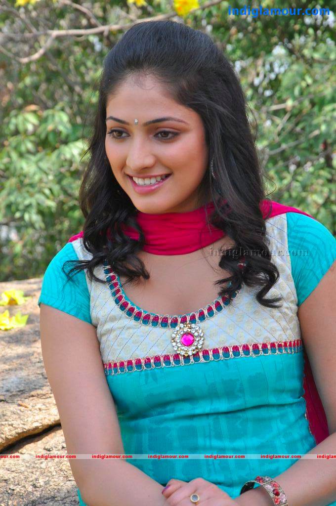 Haripriya Actress hd photo