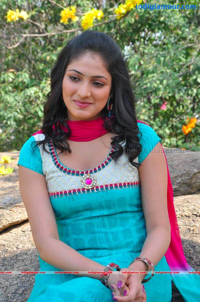 Haripriya Actress hd photo