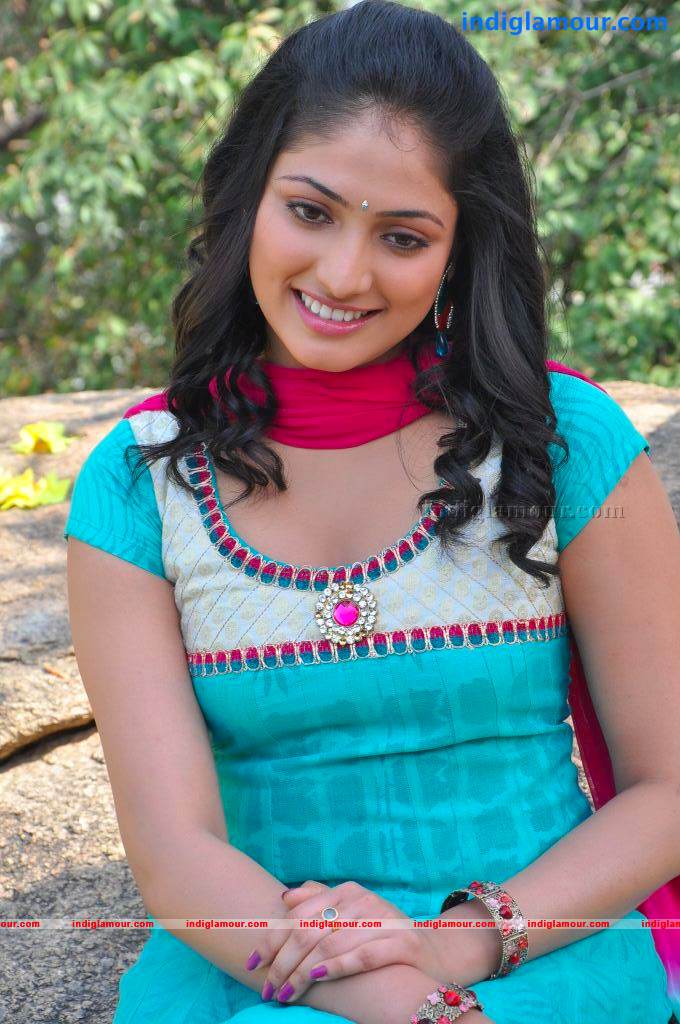 Haripriya Actress hd photo