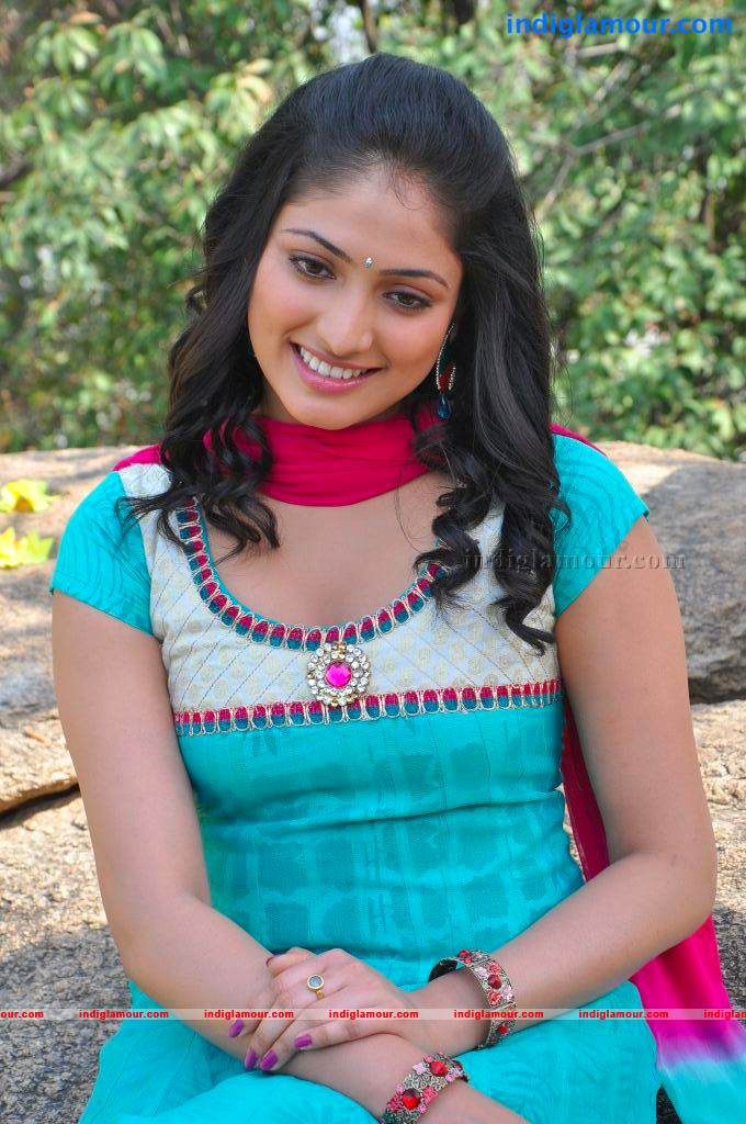 Haripriya Actress hd photo