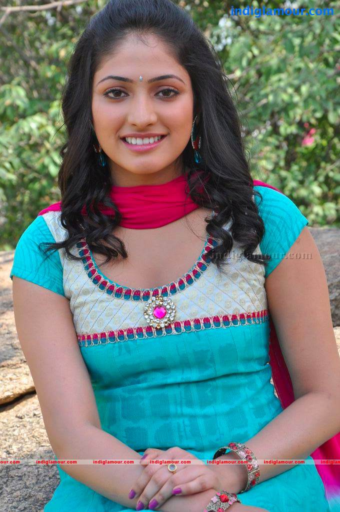 Haripriya Actress hd photo