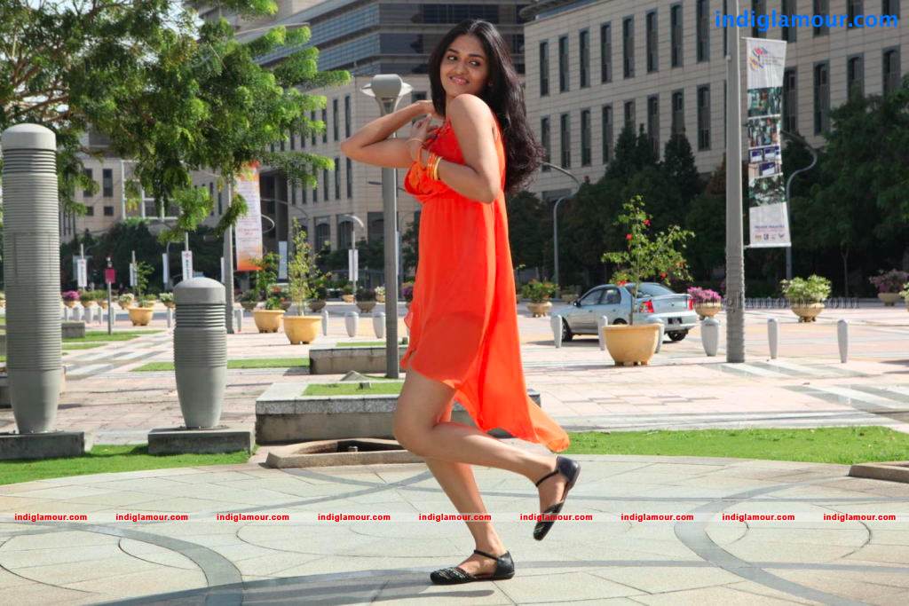 Sunaina Actress hd photo