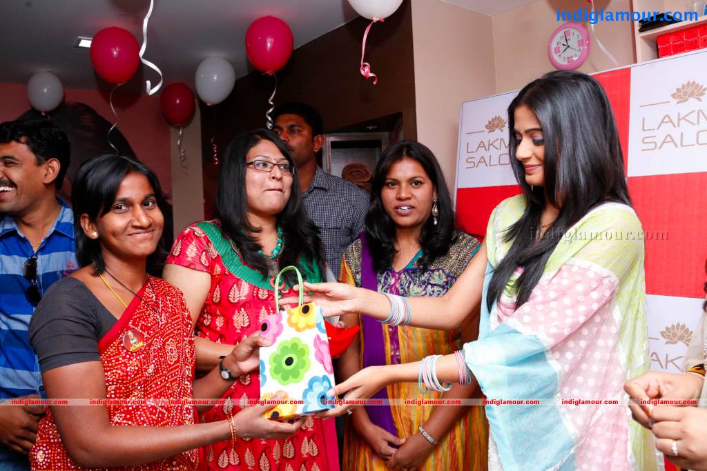 Priyamani Actress hd photo