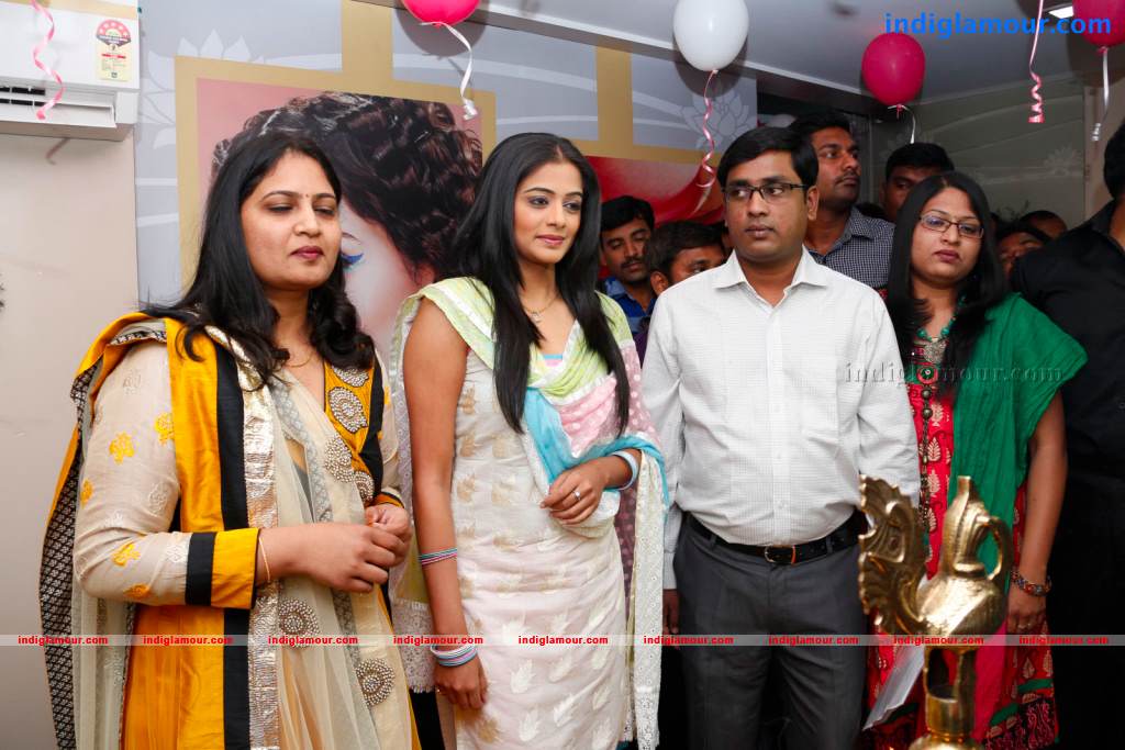 Priyamani Actress hd photo