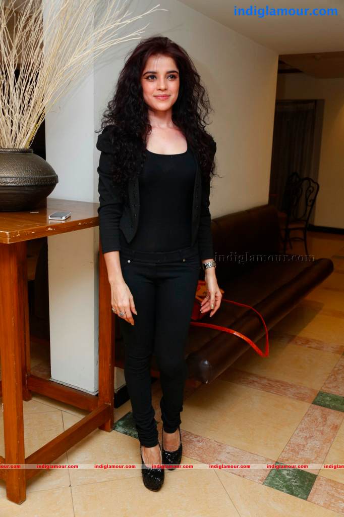Piaa Bajpai Actress hd photo