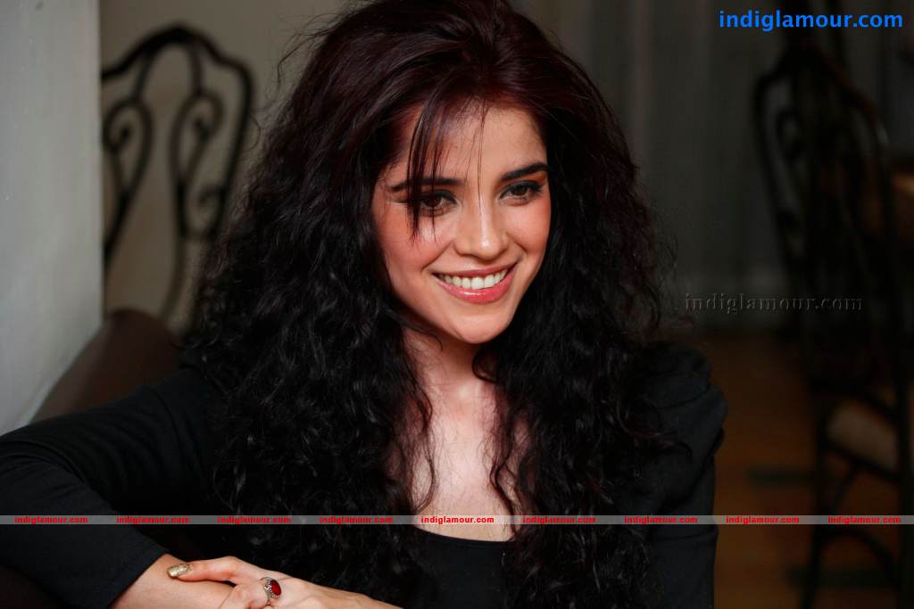 Piaa Bajpai Actress hd photo