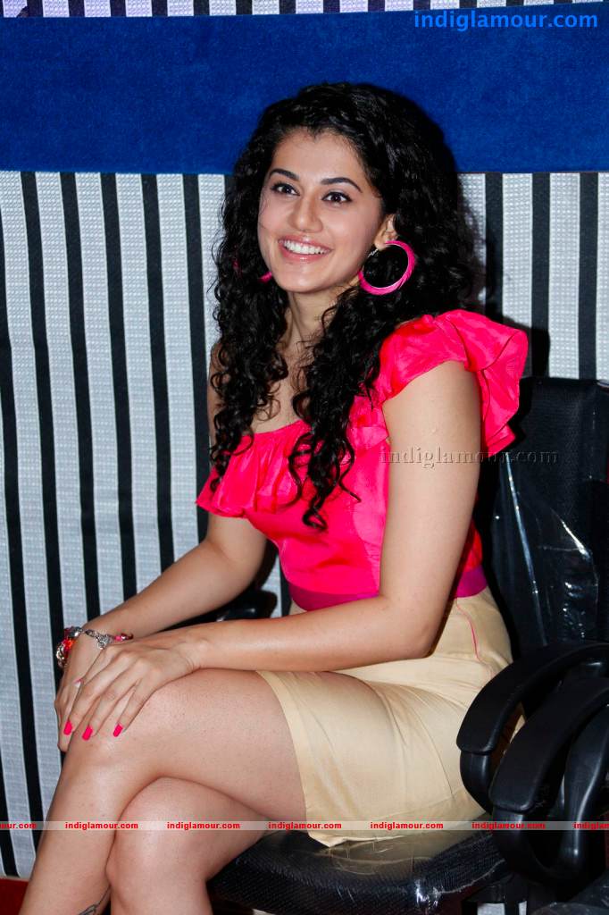 Tapsee Actress hd photo