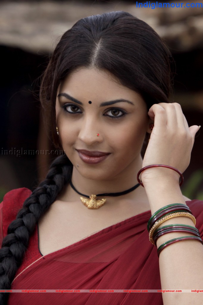 Richa Gangopadhyay Actress hd photo